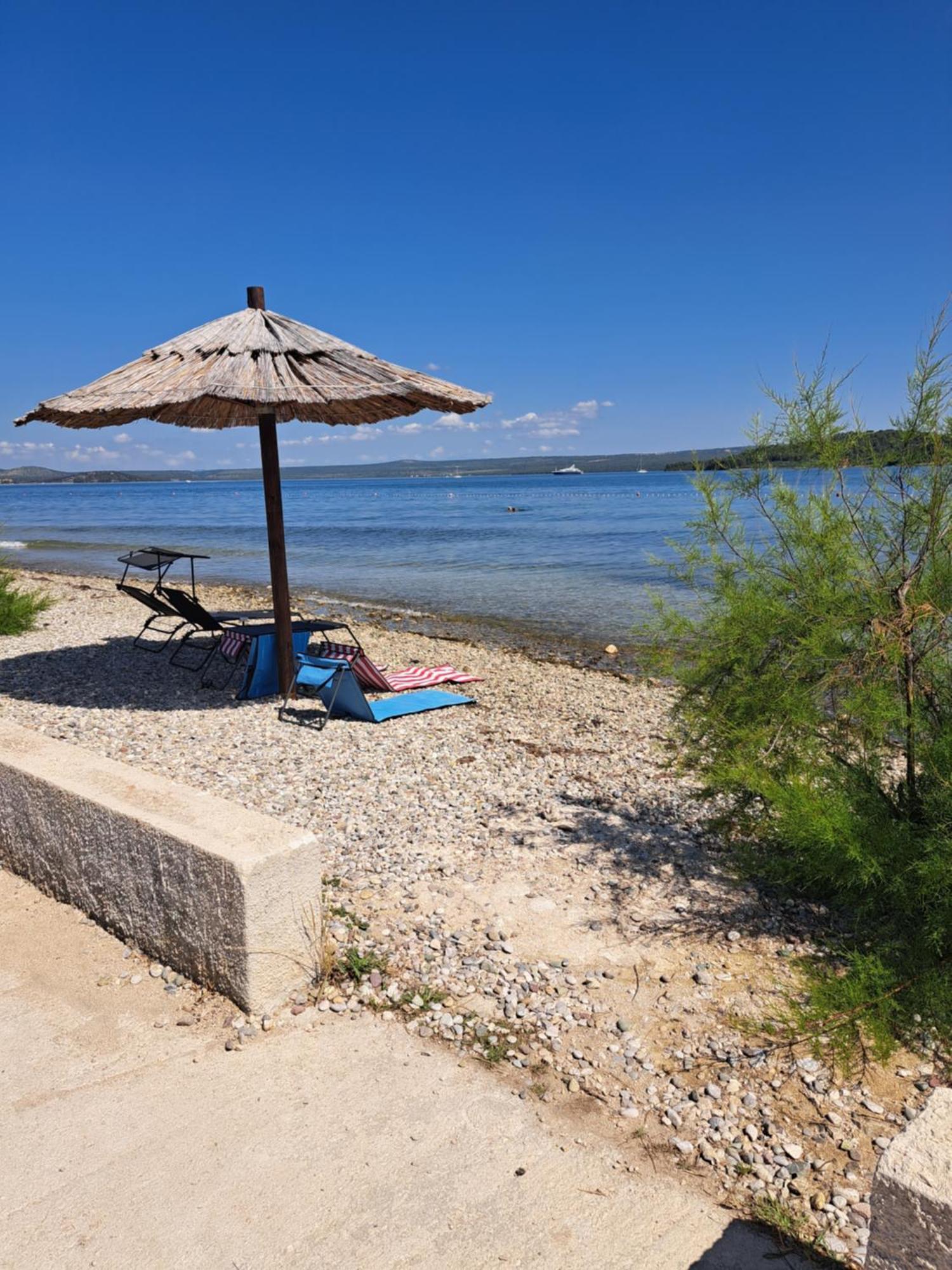 Apartmani Kameno Sidro Bilice Exteriér fotografie