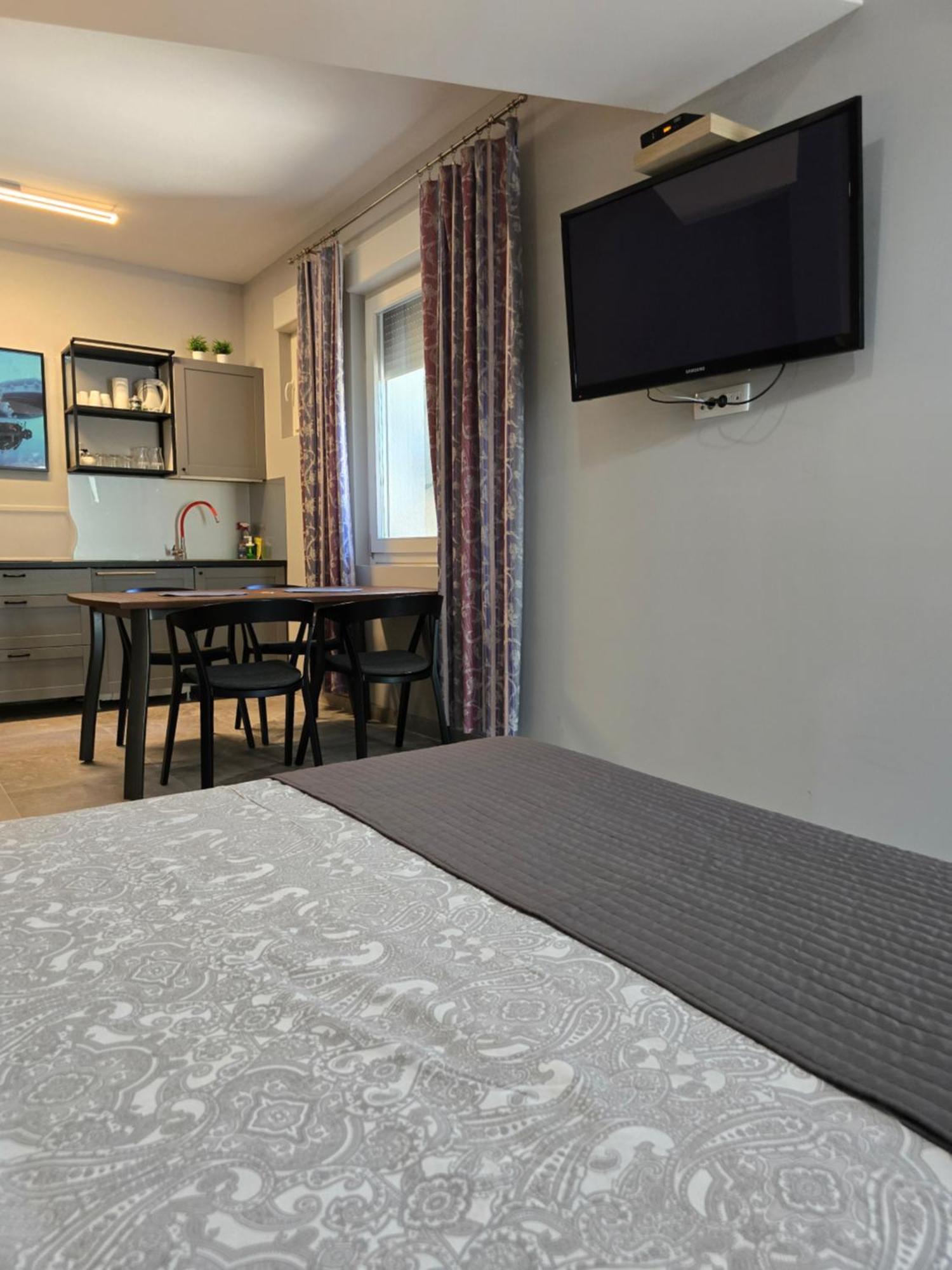 Apartmani Kameno Sidro Bilice Pokoj fotografie