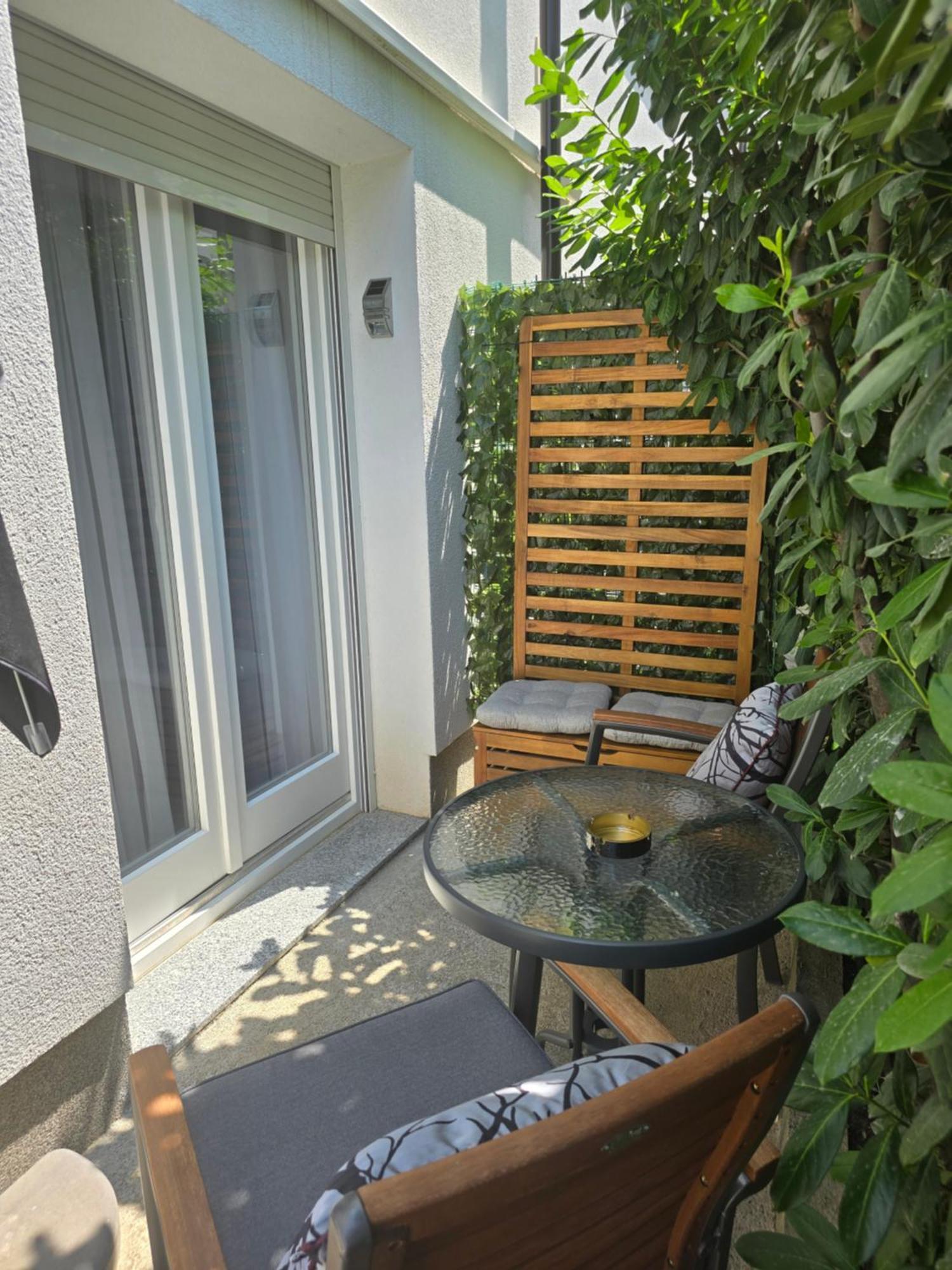Apartmani Kameno Sidro Bilice Pokoj fotografie